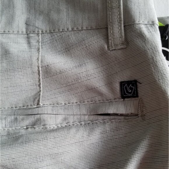 NWT Burnside Shorts Hybrid walk short board short Silver Size 36 - Picture 10 of 12